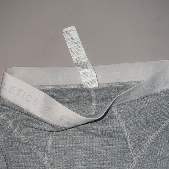 Fabletics - Picture 5 of 5